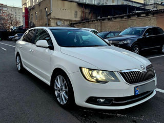 Skoda Superb foto 5