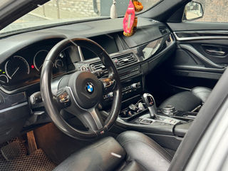 BMW 5 Series foto 8