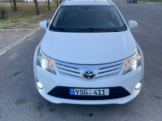 Toyota Avensis foto 3