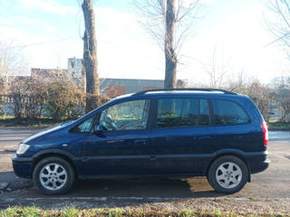 Opel Zafira foto 4