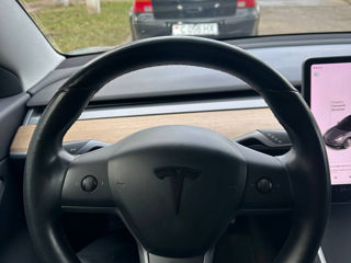 Tesla Model 3 foto 6