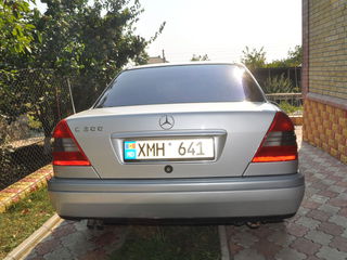 Mercedes C Class foto 1