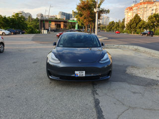 Tesla Model 3 foto 3