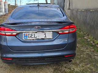 Ford Fusion foto 5