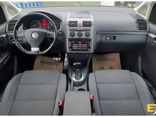 Volkswagen Touran foto 6