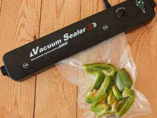 Вакуумный упаковщик вакууматор Vacuum Sealer для упаковывания продуктов