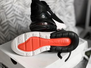 Nike Air Max 270 Unisex