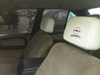 Opel Omega foto 2