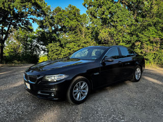 BMW 5 Series foto 2