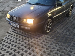 Volkswagen Passat foto 2