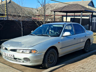 Mitsubishi Galant