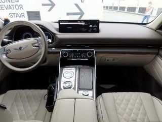 Hyundai Genesis foto 6