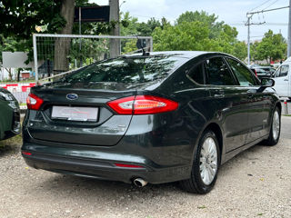 Ford Fusion foto 6