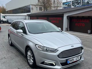 Ford Mondeo foto 2