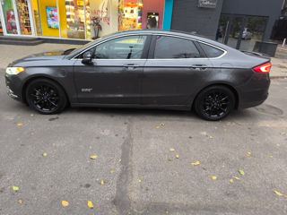 Ford Fusion foto 6