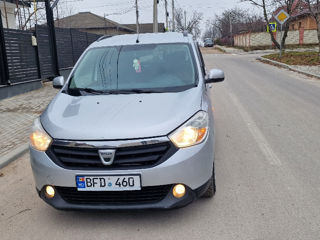 Dacia Lodgy foto 2