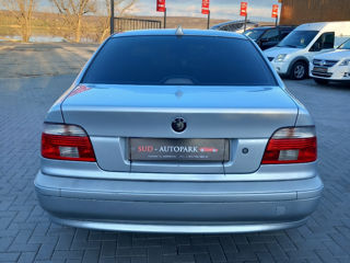 BMW 5 Series foto 5