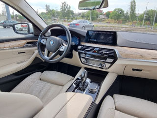 BMW 5 Series foto 3