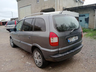 Opel Zafira foto 4