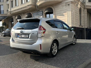 Toyota Prius + foto 2