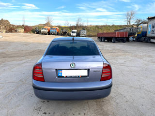 Skoda Superb foto 5