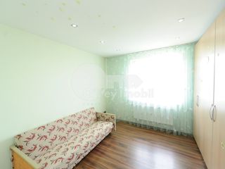 Apartament cu 2 camere, reparat,  Poșta Veche, 220 € ! foto 3