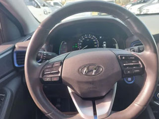 Hyundai IONIQ фото 8