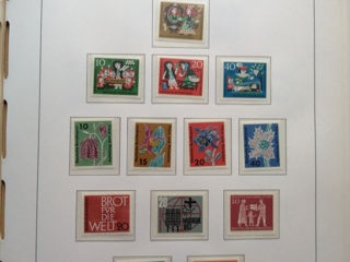 Albume cu timbre postale foto 3