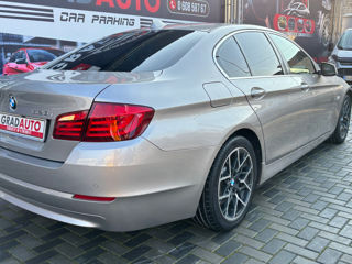 BMW 5 Series foto 8