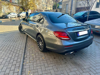 Mercedes E-Class foto 9