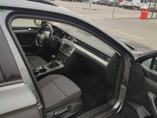 Volkswagen Passat foto 9