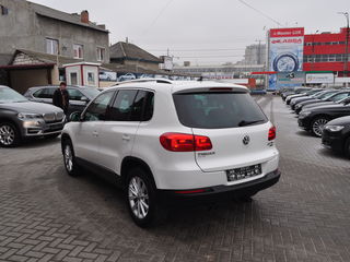 Volkswagen Tiguan foto 4