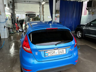 Ford Fiesta foto 3