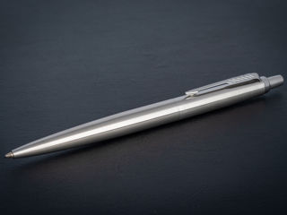 Ручка шариковая Parker Jotter Monochrome XL , Stainless Steel CT 2122756  на В.Александри, 72! foto 4