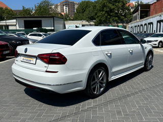 Volkswagen Passat foto 4