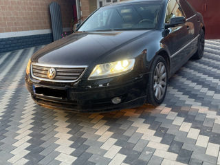 Volkswagen Phaeton foto 1