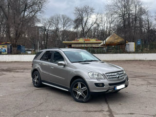 Mercedes M-Class foto 4