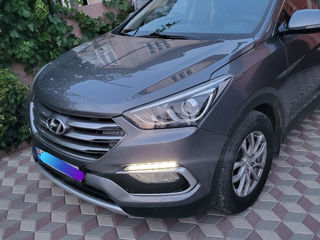 Hyundai Santa FE foto 2