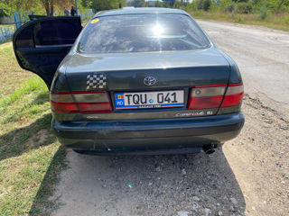 Toyota Carina foto 2