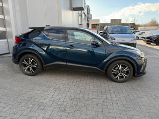 Toyota C-HR foto 4