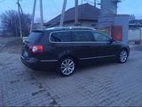 Volkswagen Passat foto 2