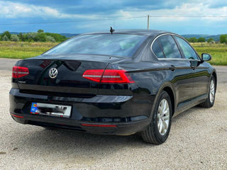 Volkswagen Passat foto 4