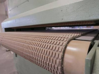 Mașină de calibrat și șlefuit la 1100 mm Калибровочный шлифовальный станок  foto 1