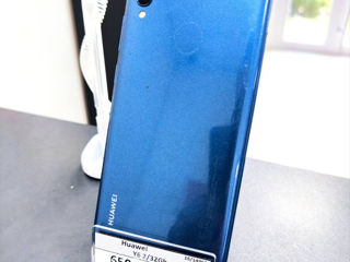 Huawei Y6 2/32Gb, 650 lei