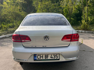 Volkswagen Passat foto 2