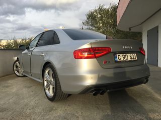 Audi S4 foto 4