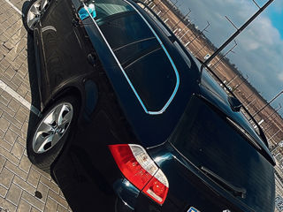 BMW 5 Series foto 3