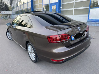 Volkswagen Jetta foto 4