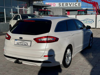 Ford Mondeo foto 4