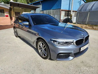 BMW 5 Series foto 3